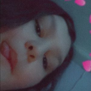 Meet your Posher, Carla